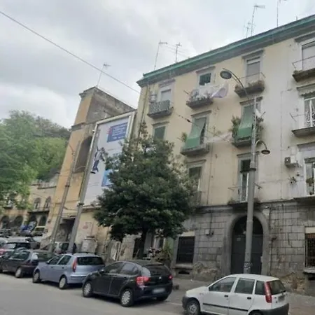 فندق مبيت وإفطار 'a Funtanella نابولي